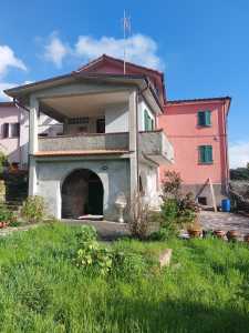 Villa a Schiera in Vendita a Calice al Cornoviglio Valdonica