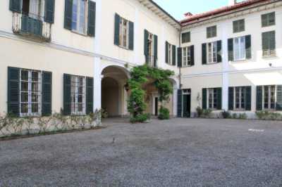 Palazzo Stabile in Vendita a Sizzano via Dei Partigiani 1