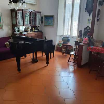 Appartamento in Vendita a Napoli via Michele Kerbaker 63