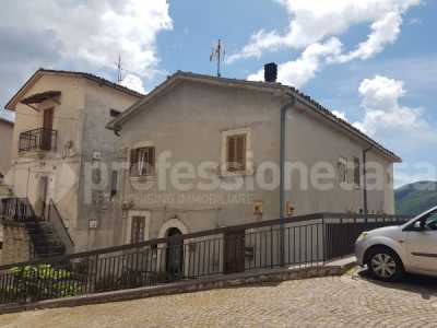 Appartamento in Vendita a Montenero Val Cocchiara via Castellano 4
