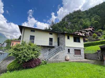 Villa in Vendita a Gandellino via Val Sedornia