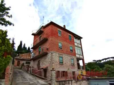 Appartamento in Vendita a Perugia Str Eugubina