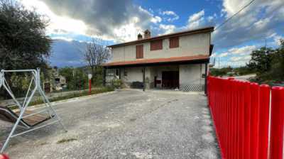 Villa in Vendita ad Ascoli Piceno Strada Provinciale Venarottese