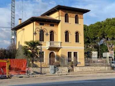 Villa in Vendita a Zevio Piazza Santa Toscana