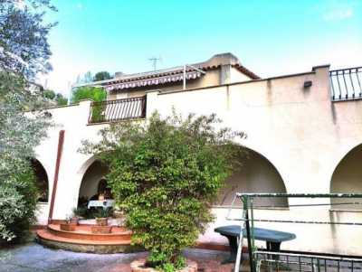 Villa in Vendita a Caltanissetta c da Serra Pantano