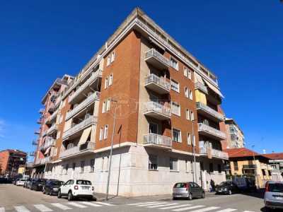 Appartamento in Vendita a Torino via Scipio Slataper 37