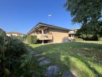 Villa in Vendita a Sesto Calende via Isonzo