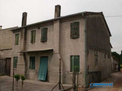 Rustico Casale in Vendita a Borgo Veneto Complesso Residenziale Santa Margherita D
