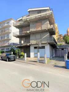 Appartamento in Vendita a Montenero di Bisaccia via Vittorio Argentieri