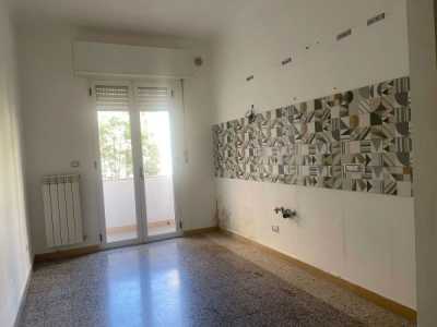 Appartamento in Vendita a Taranto via Leonida 115