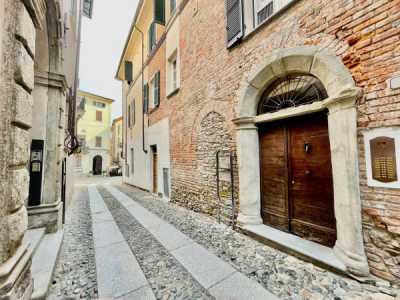 Appartamento in Vendita ad Acqui Terme via Giuseppe Bella 8