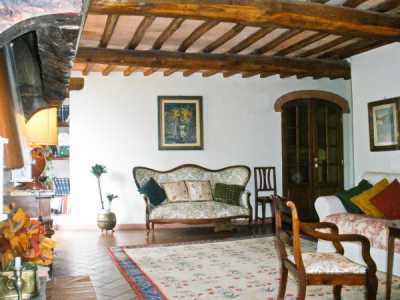 Villa in Vendita a Radda in Chianti via Senza Nome