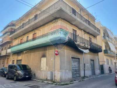 Palazzo Stabile in Vendita a Modugno via Napoli