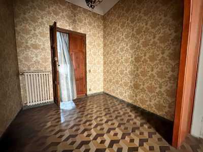 Appartamento in Vendita a Castelnuovo di Garfagnana via Francesco Azzi 4