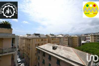 Appartamento in Vendita a Genova via Borzoli 10