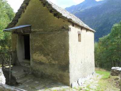 Rustico Casale in Vendita a Trasquera via Bugliaga