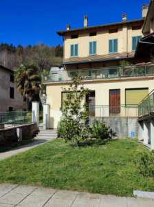 Appartamento in Vendita ad Alta Valle Intelvi via Cavour 1