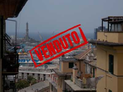 Appartamento in Vendita a Genova via Avezzana Principe