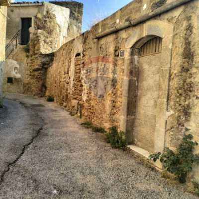 Rustico Casale in Vendita a Caltagirone via Porta Ruggero