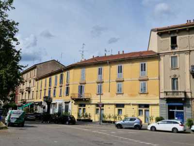 Appartamento in Vendita a Milano Viale Certosa 292