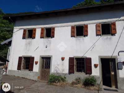 Indipendente in Vendita a Villa Minozzo via Giammarco 24