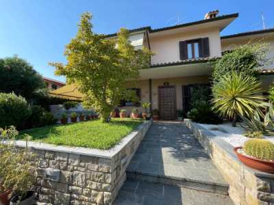 Villa in Vendita a Gorle via Eugenio Montale 12