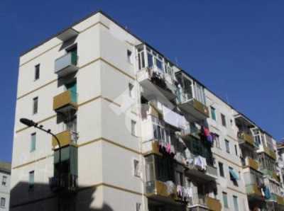 Appartamento in Affitto a Napoli via Consalvo
