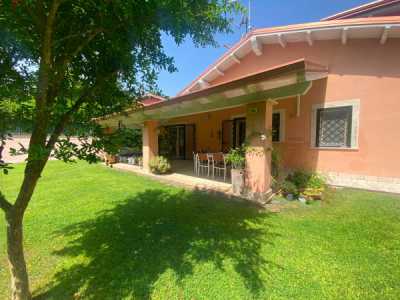Villa in Vendita a Riano via del Ciclamino 35