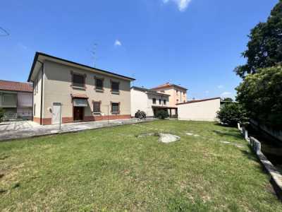 Villa in Vendita a Giussago via Enrico Fermi