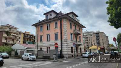 Palazzo Stabile in Vendita a Novara via San Bernardino da Siena 13