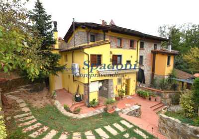 Rustico Casale in Vendita a Montecatini Terme via Delle Panteraie