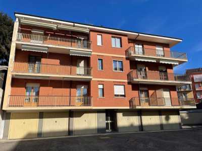 Appartamento in Vendita a Canelli via Michele Pavia 33