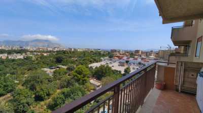 Appartamento in Vendita a Palermo via Capitano Emanuele Basile