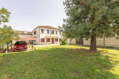 Villa in Vendita a Mogliano Veneto via Roma 12