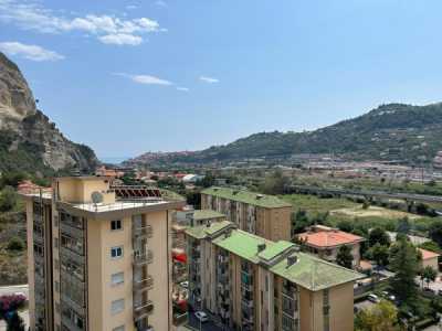Appartamento in Vendita a Ventimiglia via Eugenio Montale