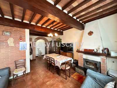 Appartamento in Vendita a Lucca via Borgo Giannotti 300
