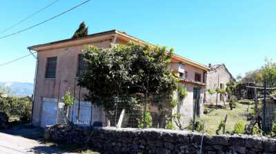 Villa in Vendita a Castiglione di Sicilia via Nazionale