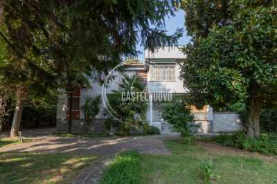 Villa in Vendita a Cormano via 24 Maggio 18