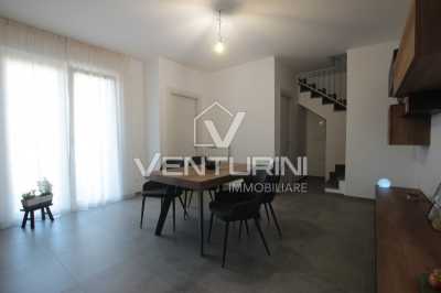 Appartamento in Vendita a Roma via Morazzone Valle Muricana