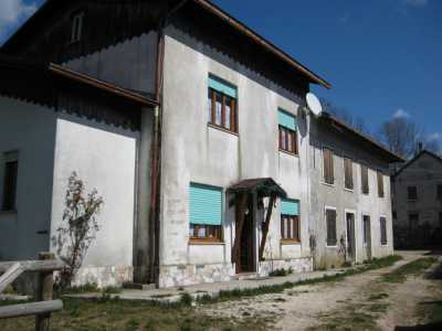 Villa Quadrifamiliare in Vendita a Roana via Dosso Tresche Conca