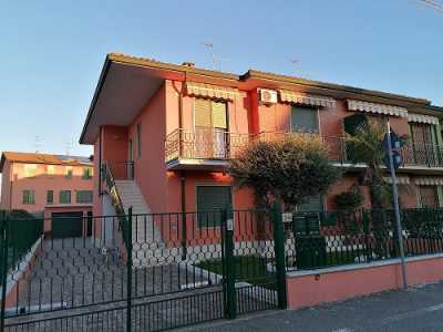 Villa Bifamiliare in Vendita ad Agnadello via iv Novembre 24 Agnadello