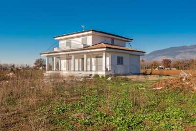 Villa Singola in Vendita ad Aquino via Castelluccio