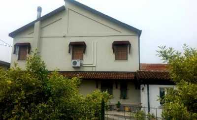 Villa Singola in Vendita a Cava Manara Mezzana Corti