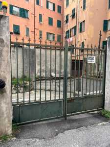 Box Posto Auto in Vendita a Genova Piazza Petrella Genova