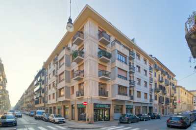 Appartamento in Vendita a Torino via Montevecchio 11 Torino
