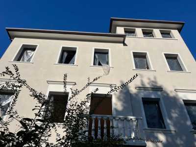 Edificio Stabile Palazzo in Vendita a Treviso via Piave Fuori Mura