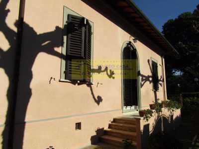 Villa Singola in Affitto a Forte Dei Marmi via Carducci Centro