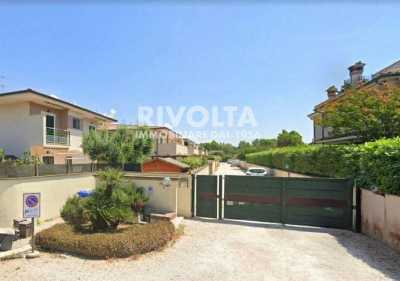 Villa a Schiera in Vendita ad Anzio via Jenne