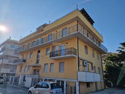 Appartamento in Affitto a San Benedetto del Tronto via Confalonieri Porto D