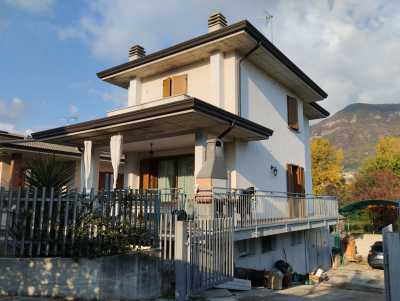 Villa in Vendita a Salò via Santa Firmina
